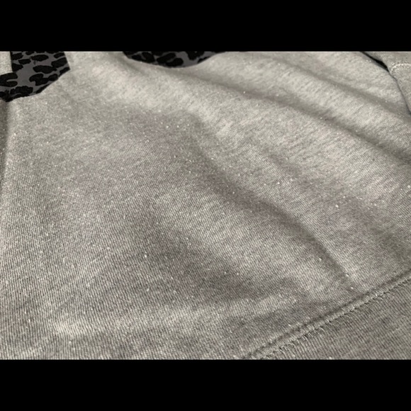 On The Byas, Mens Long Sleeve Crew Neck Sweater - Picture 3 of 6